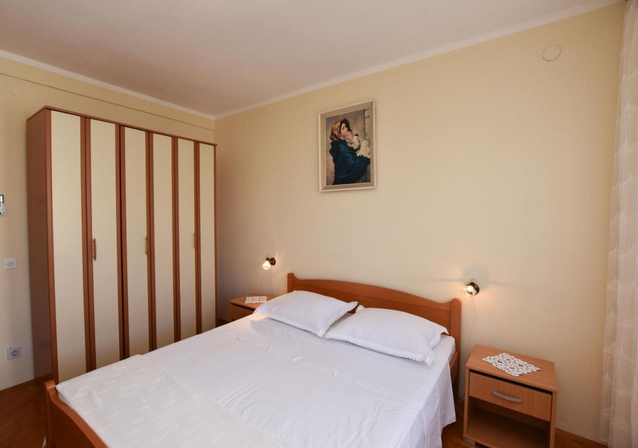 Apartment Ruzica Primosten Bagian luar foto