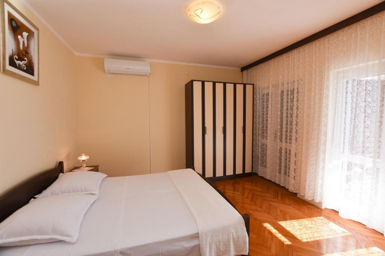 Apartment Ruzica Primosten Bagian luar foto